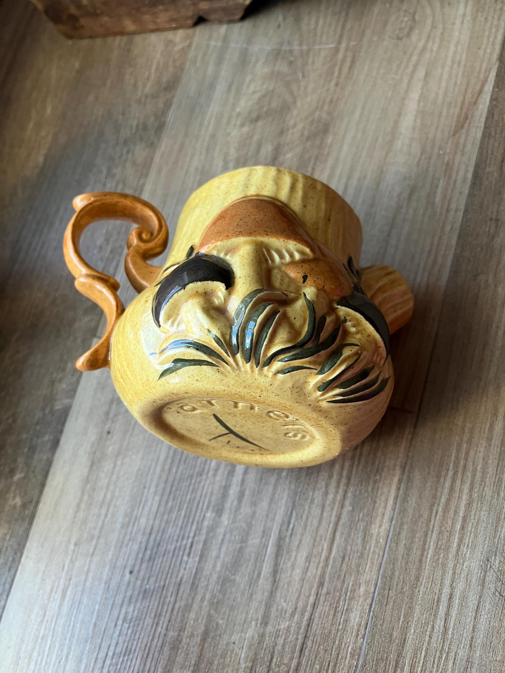 Arnels Ceramic Mushroom Creamer / 1970’s 3D Mushroom Pitcher