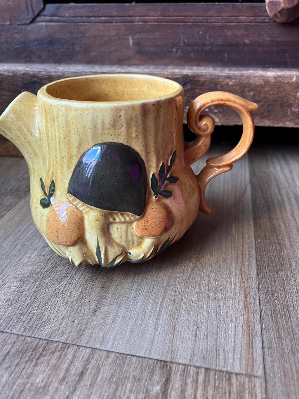 Arnels Ceramic Mushroom Creamer / 1970’s 3D Mushroom Pitcher